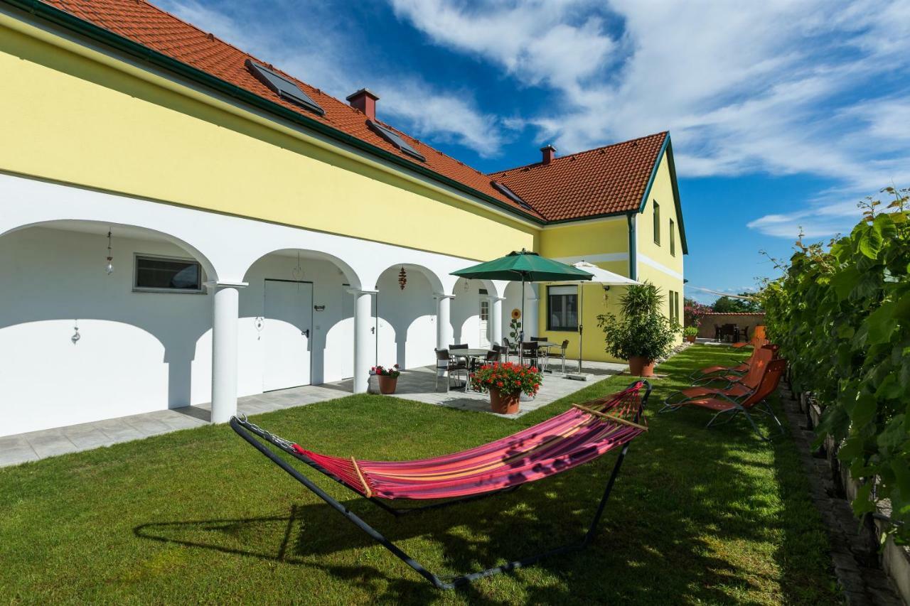 Appartementhaus Freiler Mörbisch am See Exterior foto